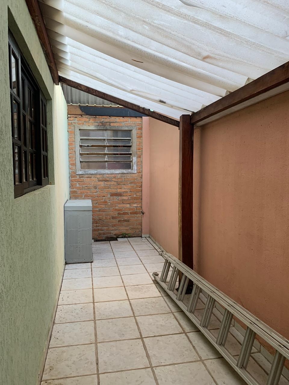 "Casa dos Seus Sonhos: Conforto, Sofisticação e Lazer Completo com Vista Privilegiada"