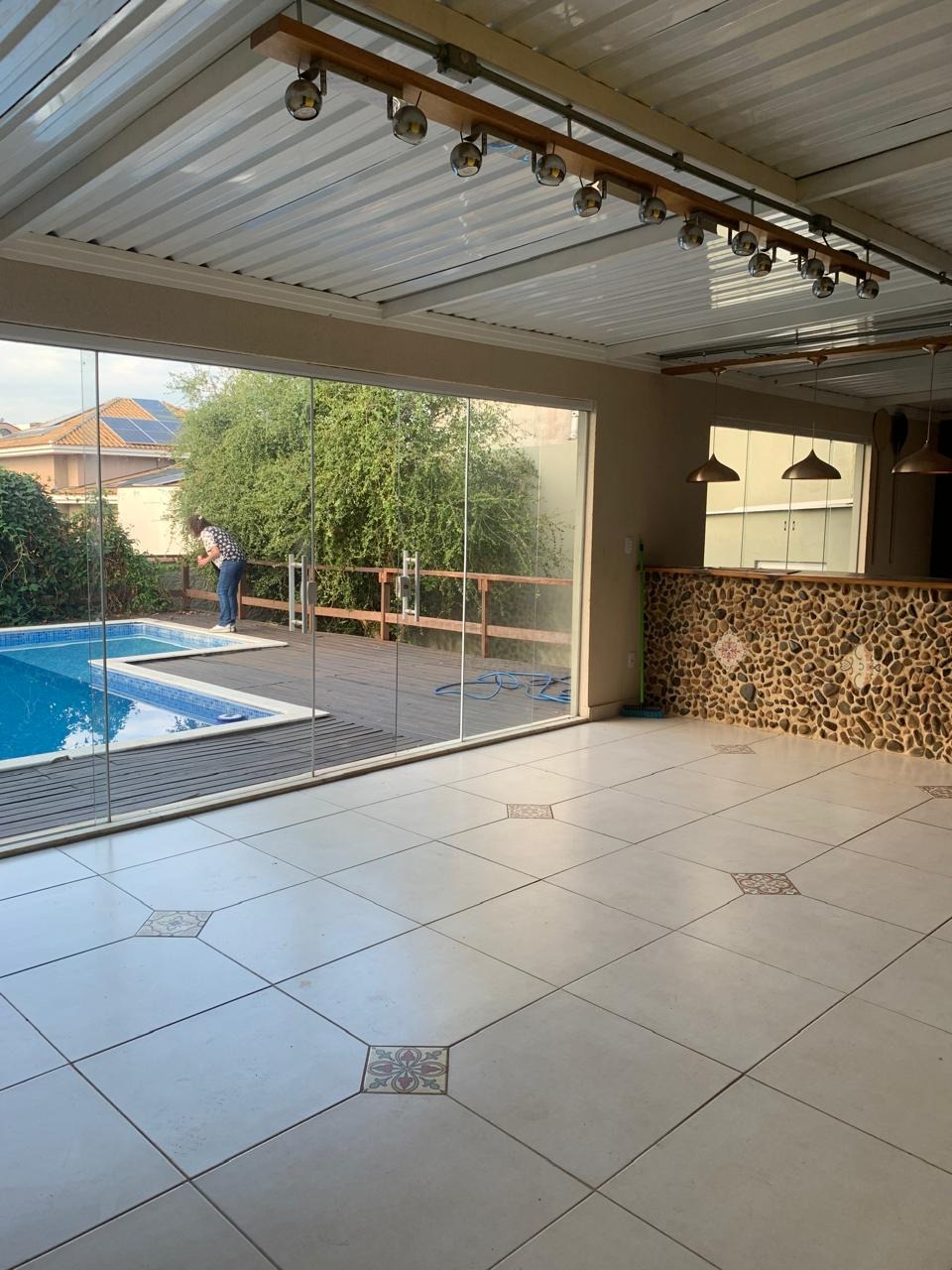 "Casa dos Seus Sonhos: Conforto, Sofisticação e Lazer Completo com Vista Privilegiada"