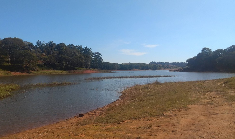 Terreno à 600mts da repressa de itupararanga no loteamento s