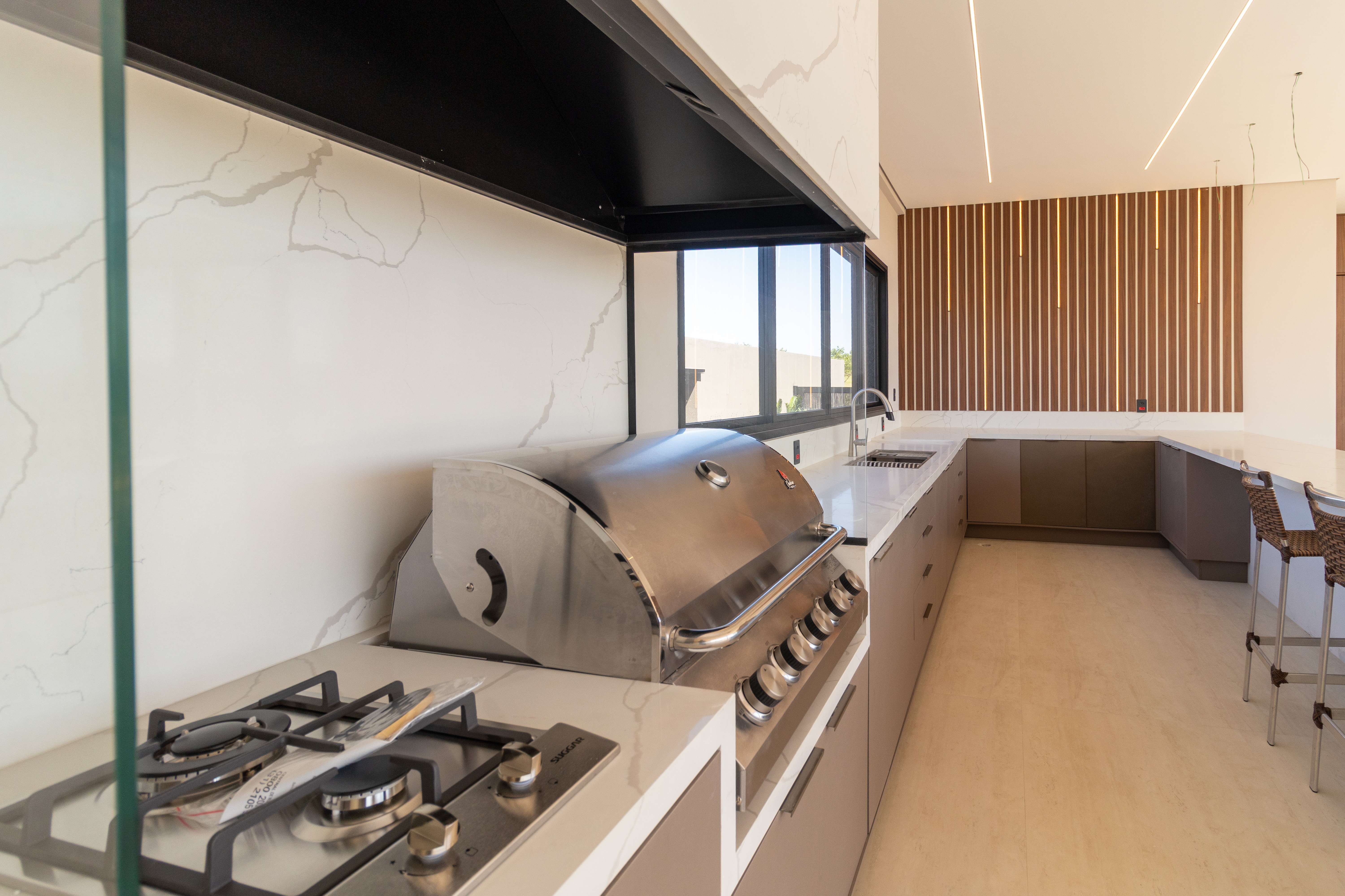 Condomínio portofino reserva ituparanga 6 suítes 720 m² pisc