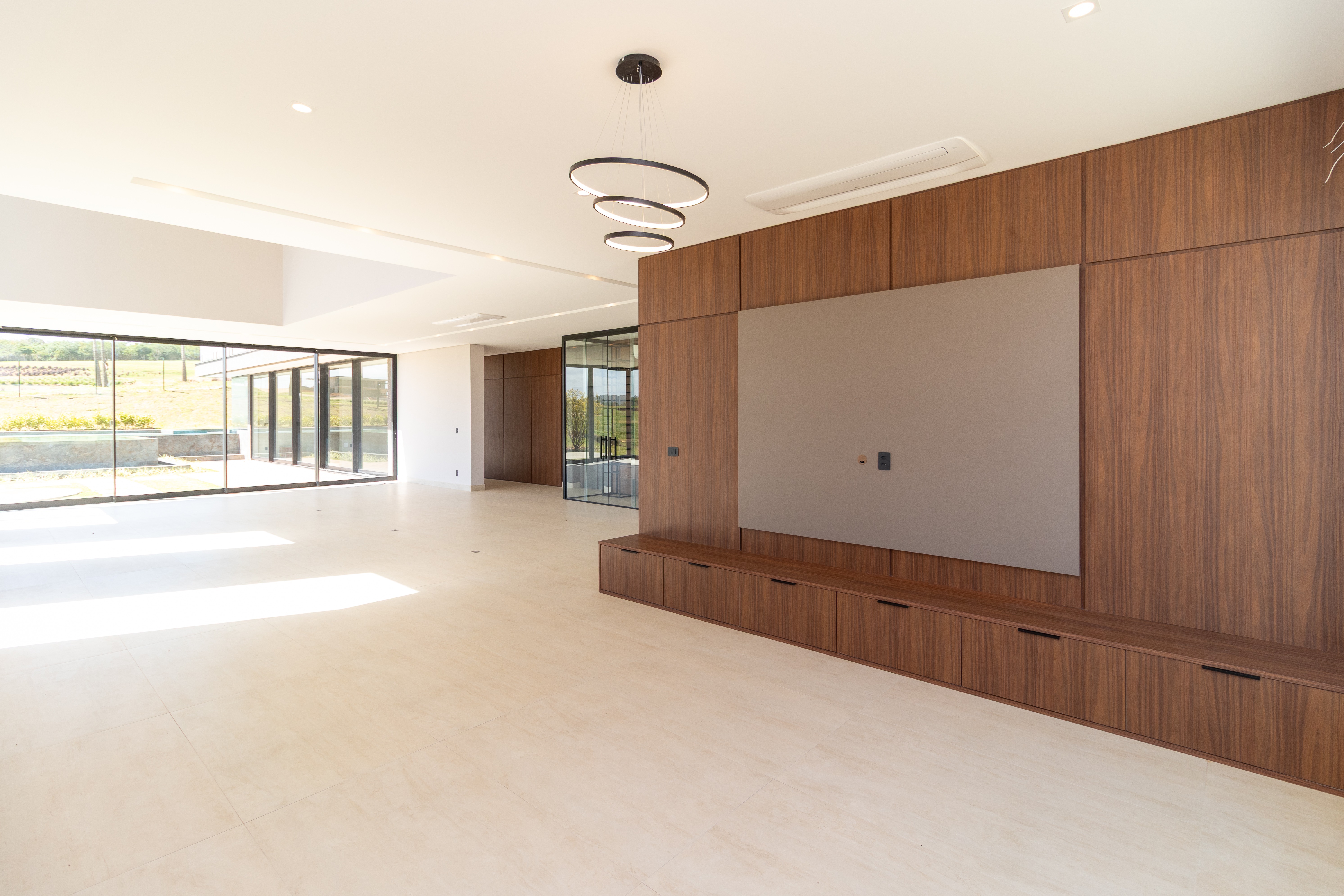 Condomínio portofino reserva ituparanga 6 suítes 720 m² pisc