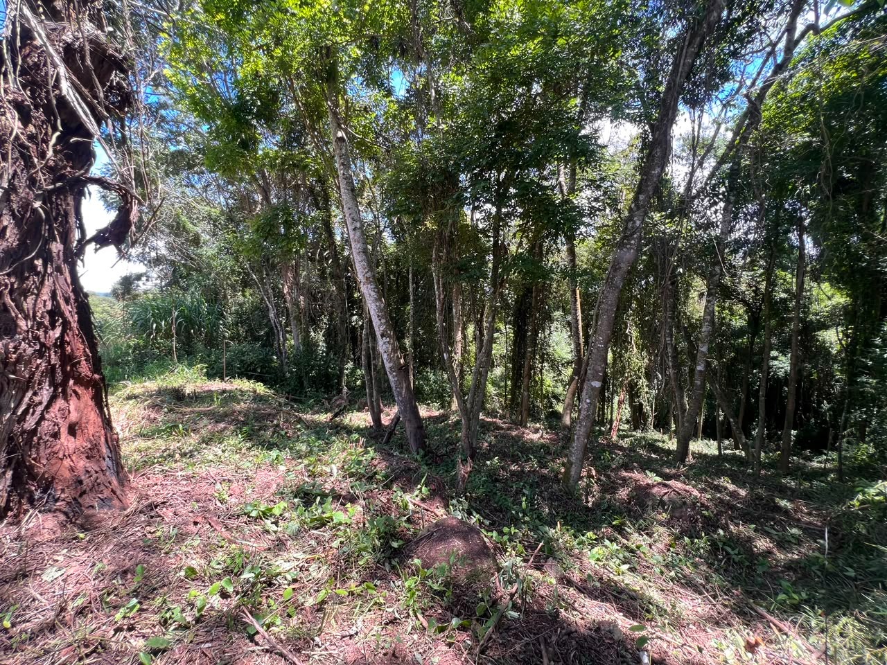 Terreno à 600mts da repressa de itupararanga no loteamento s