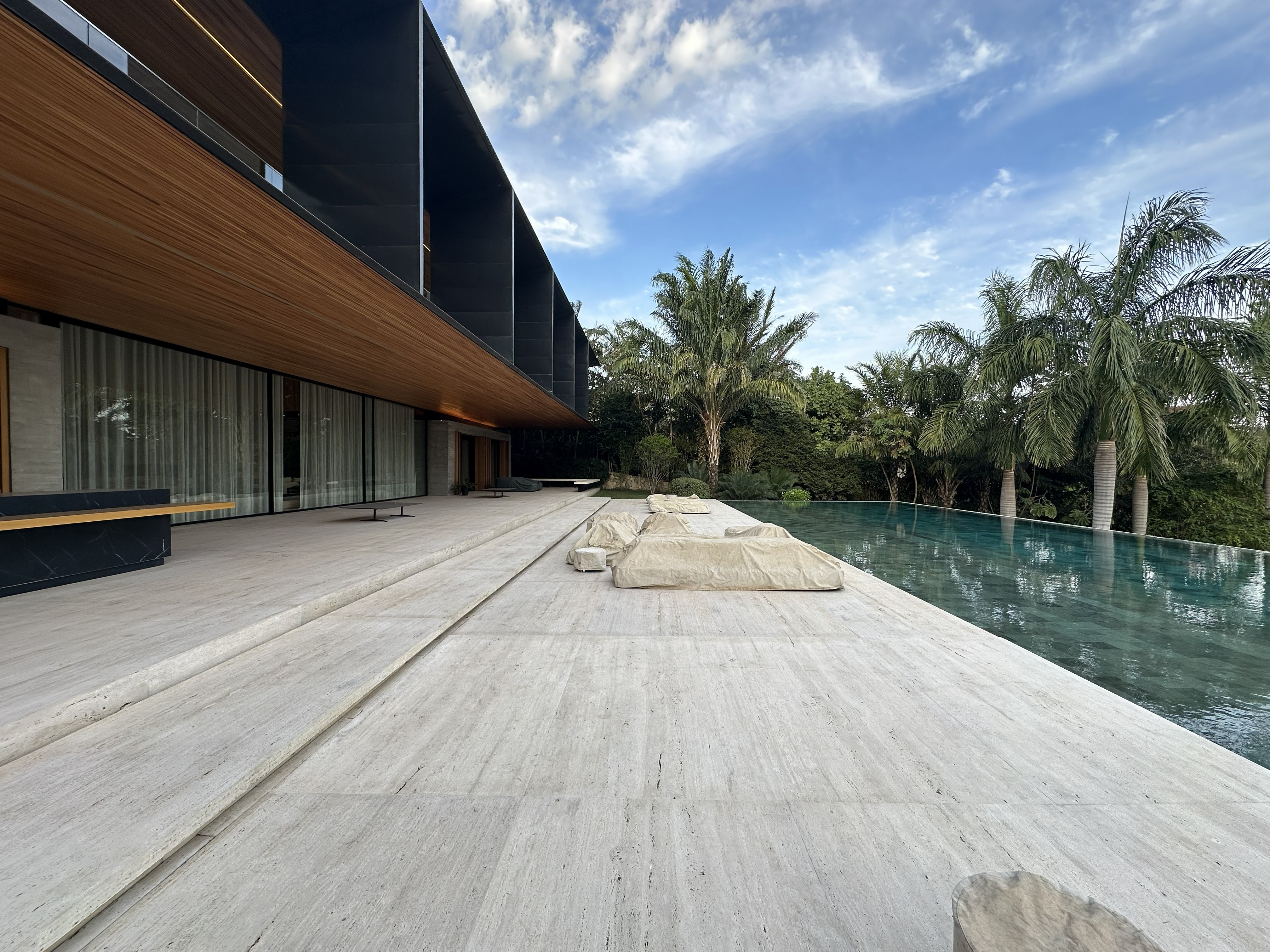 Casa, 10 quartos, 5600 m² - Foto 1