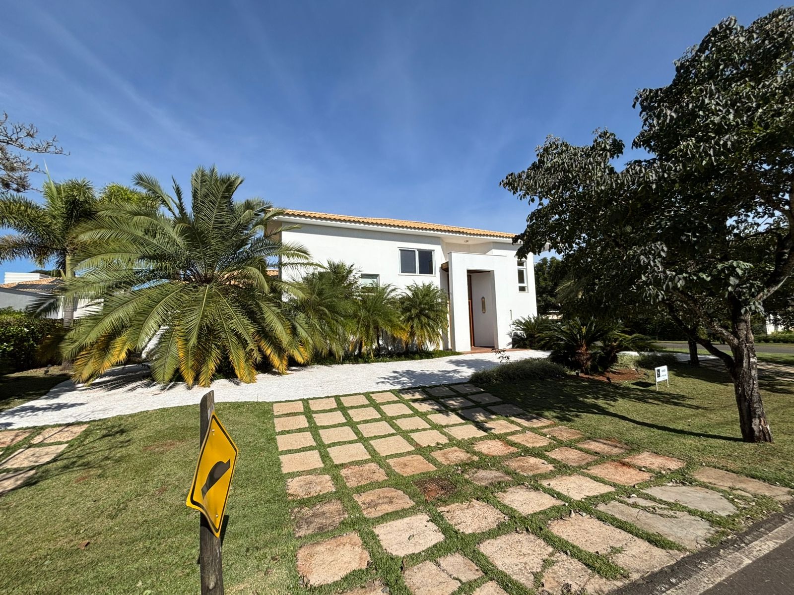 Casa, 4 quartos, 1040 m² - Foto 2
