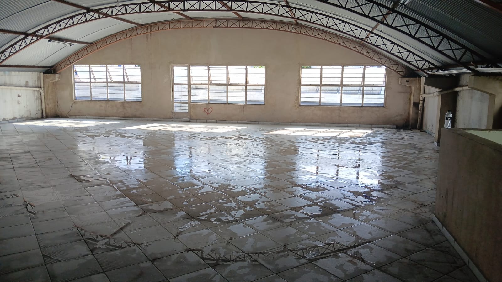 Loja-Salão, 420 m² - Foto 1