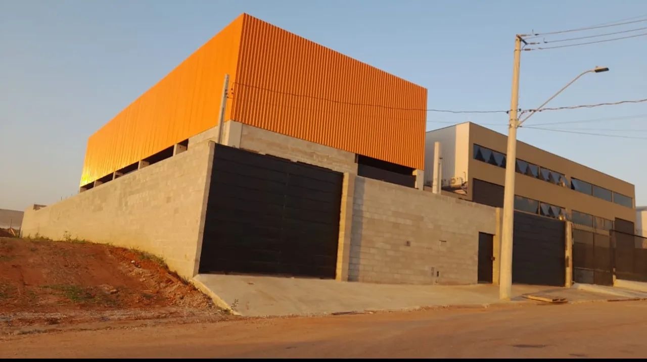 Depósito-Galpão, 700 m² - Foto 1
