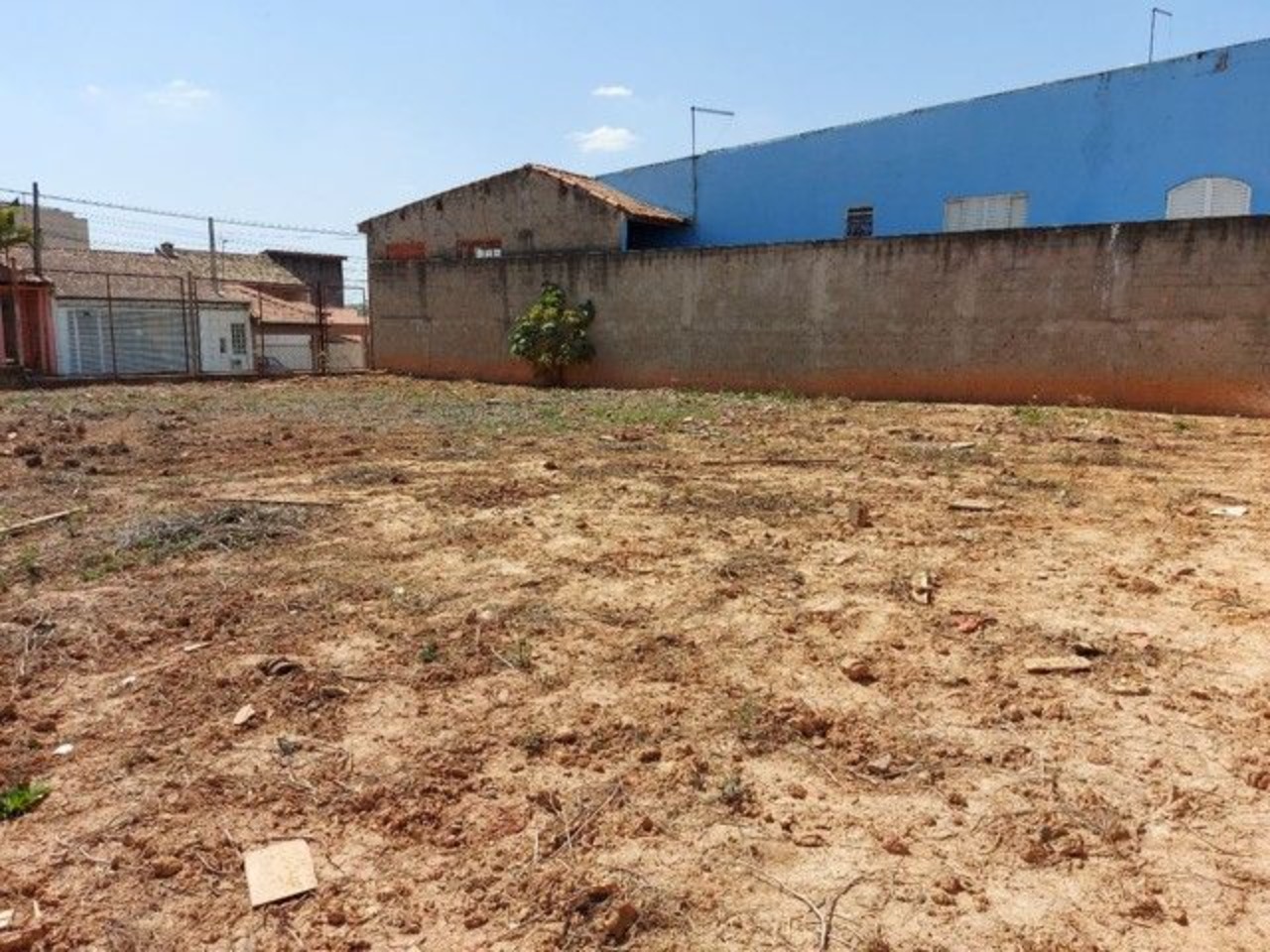 Loteamento e Condomínio, 300 m² - Foto 2