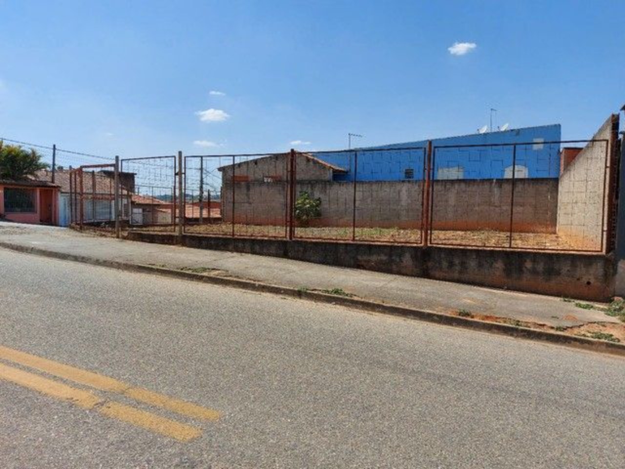 Loteamento e Condomínio, 300 m² - Foto 3