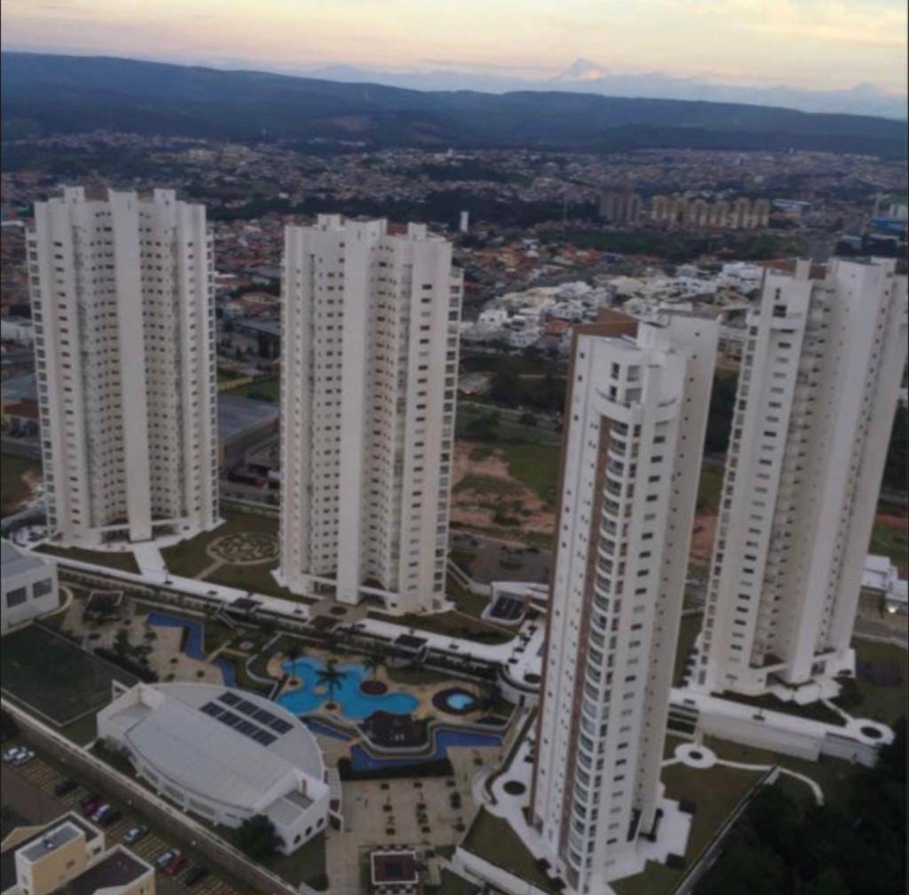 Apartamento, 3 quartos, 194 m² - Foto 4
