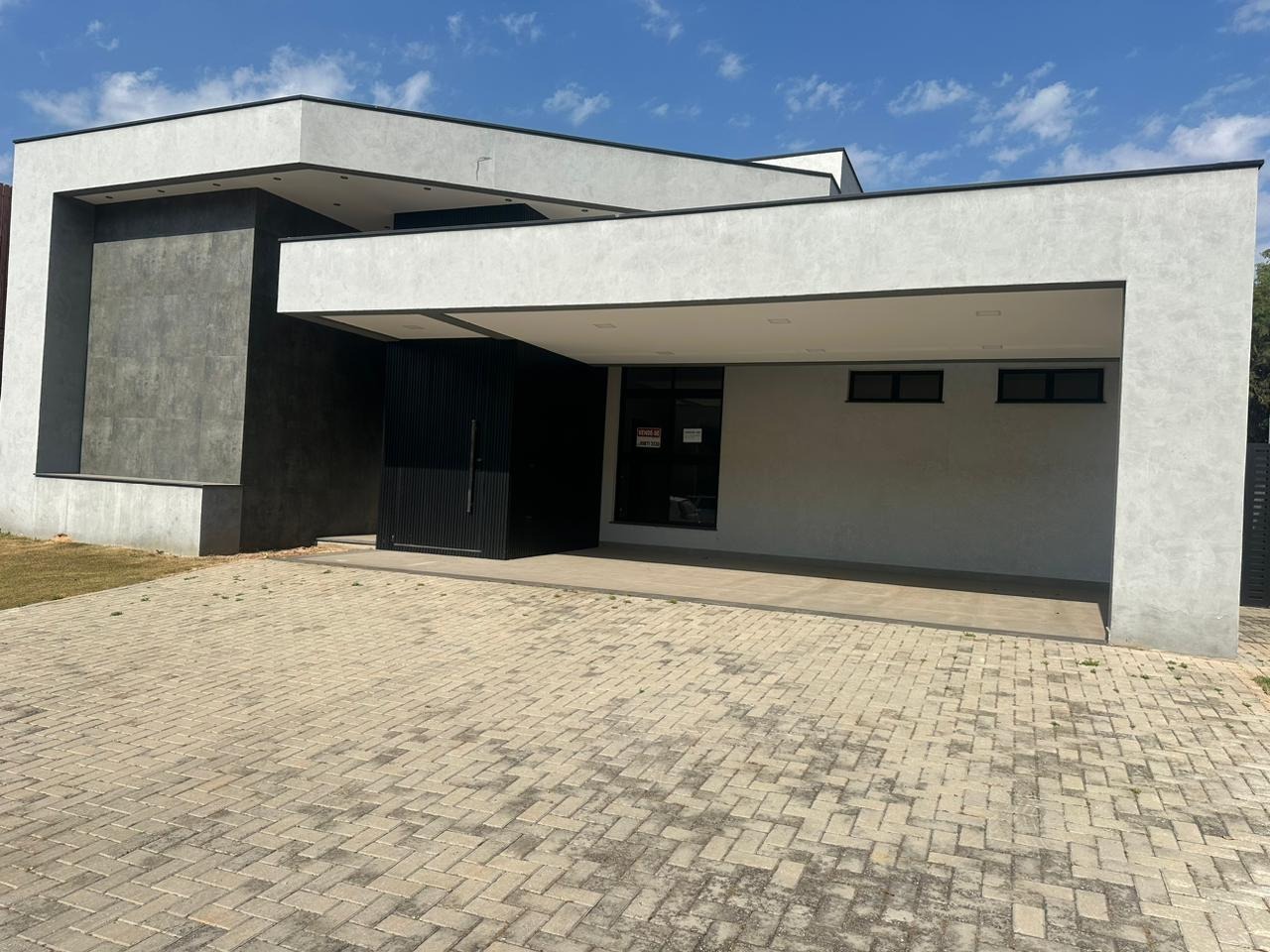 Casa, 4 quartos, 286 m² - Foto 1