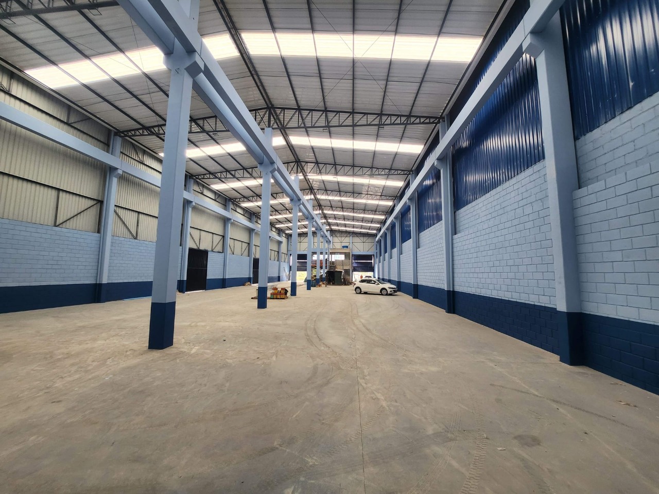 Depósito-Galpão, 1100 m² - Foto 1