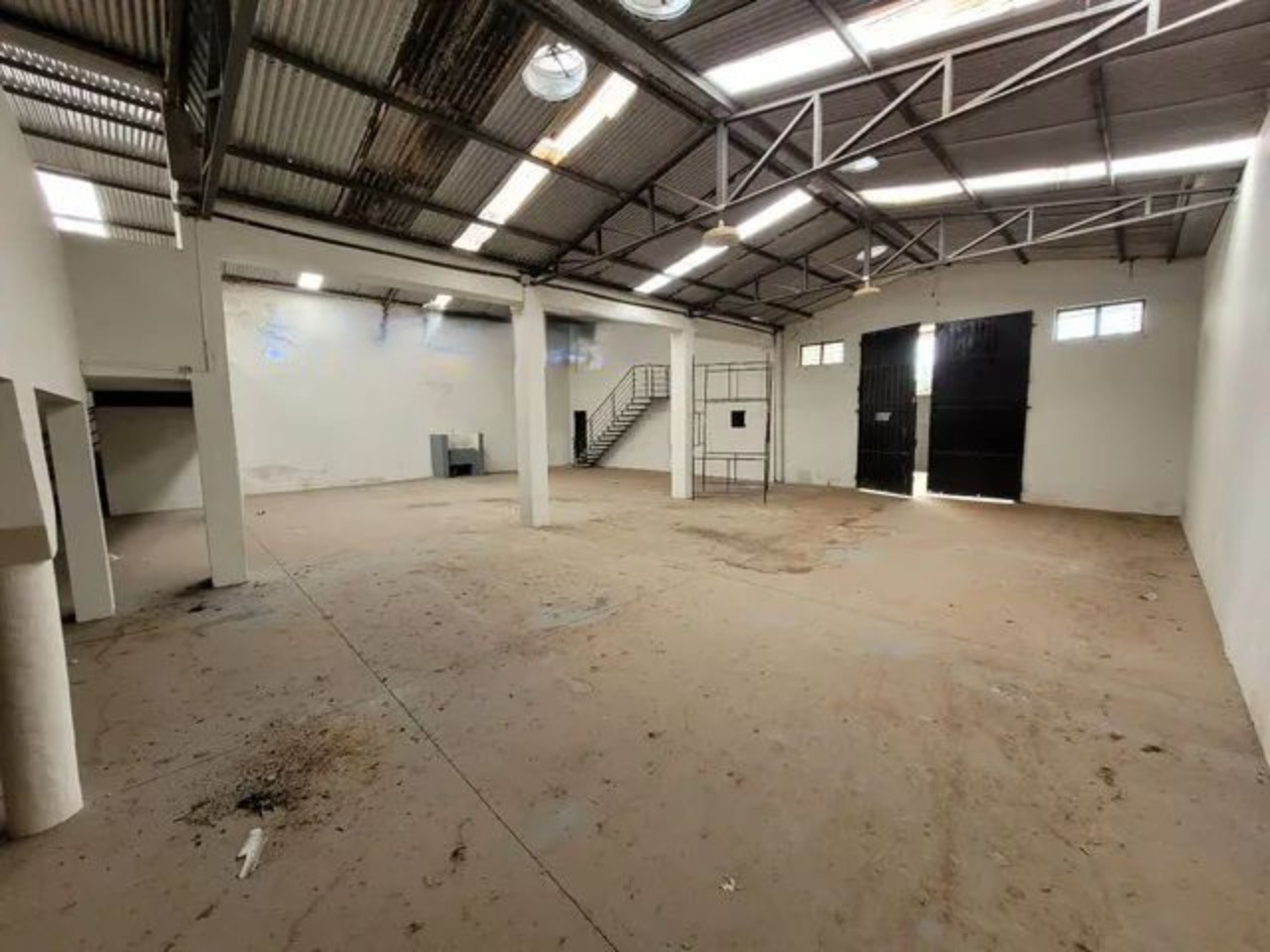Depósito-Galpão, 555 m² - Foto 5