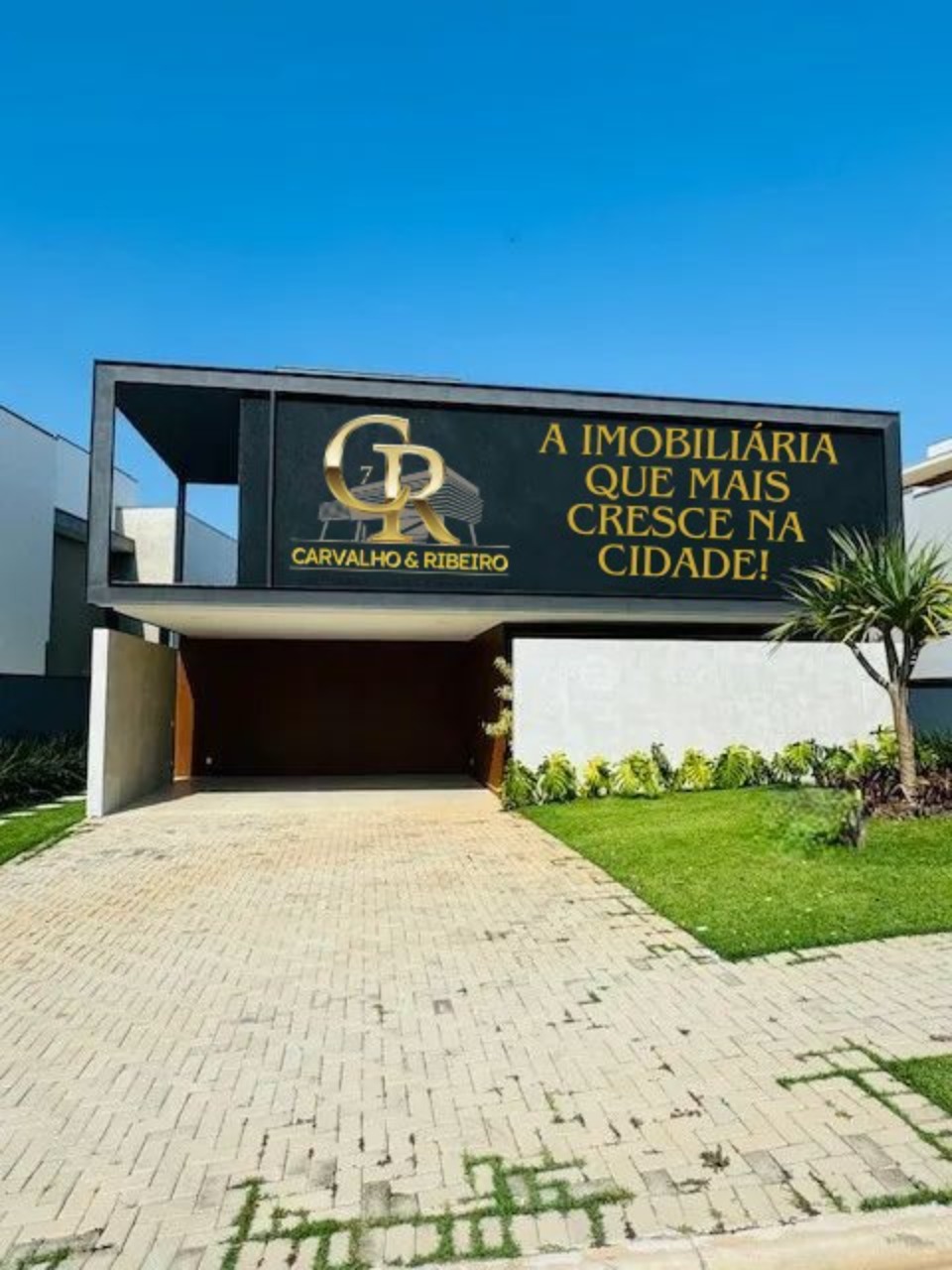 Casa, 4 quartos, 355 m² - Foto 1