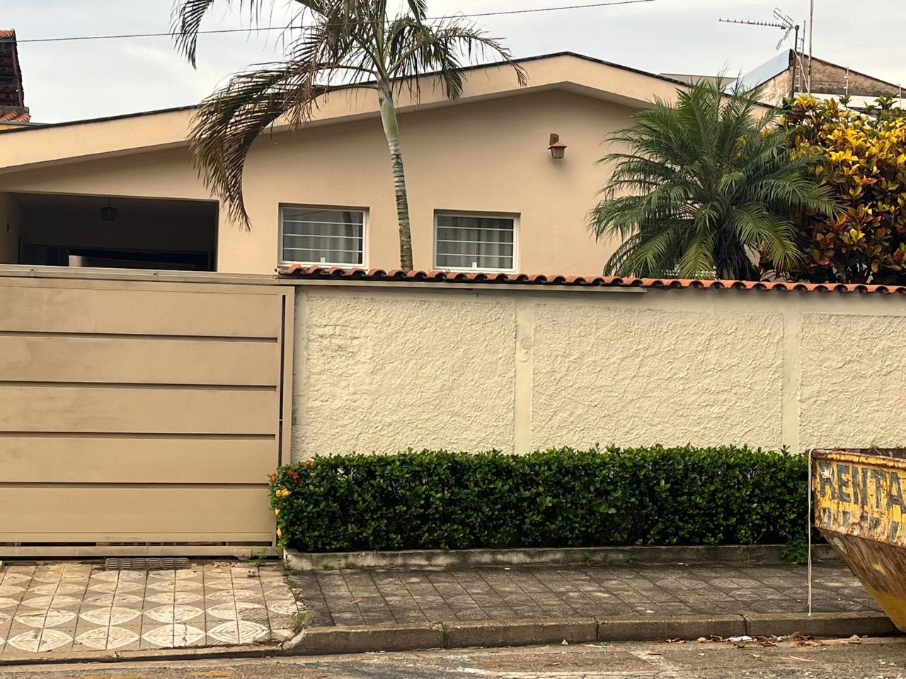 Casa, 3 quartos, 330 m² - Foto 1