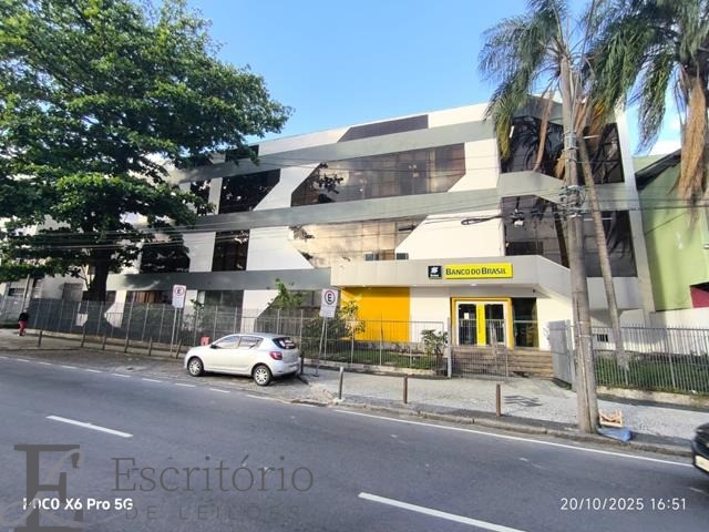 Loja-Salão, 3354 m² - Foto 1