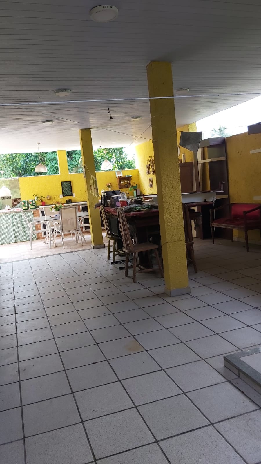 Casa a venda em guapimirim com 3 quartos sendo 1 suíte com u
