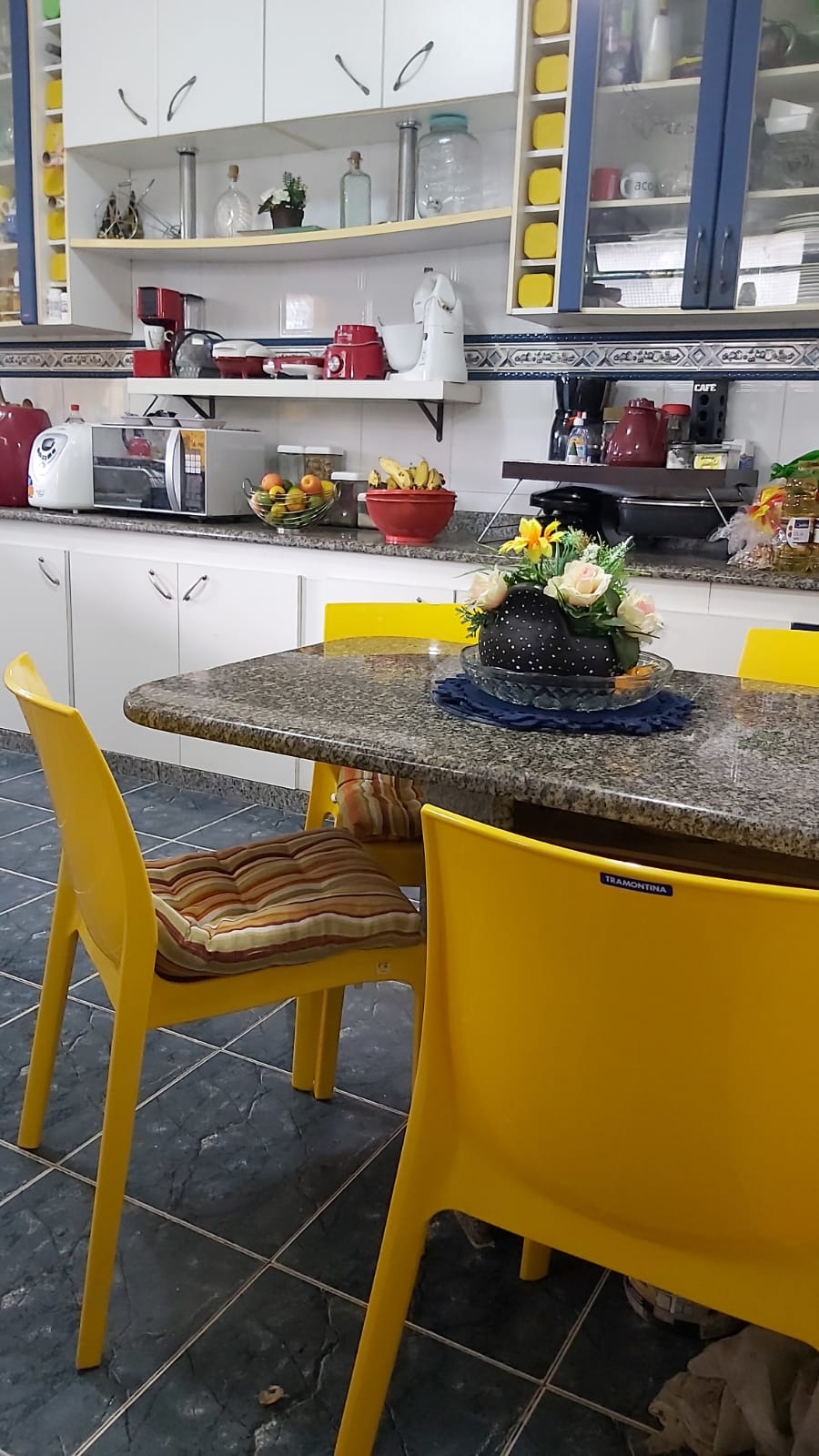 Casa a venda em guapimirim com 3 quartos sendo 1 suíte com u