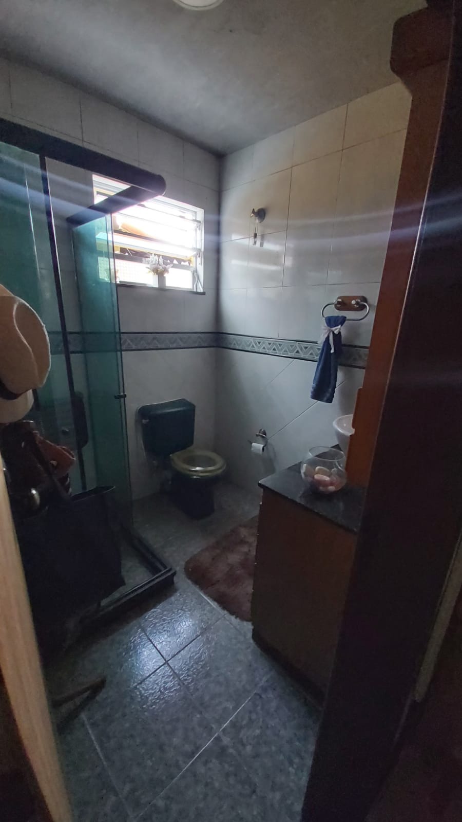 Casa a venda em Guapimirim com 3 quartos sendo 1 suíte com um quintal bem aproveitado.