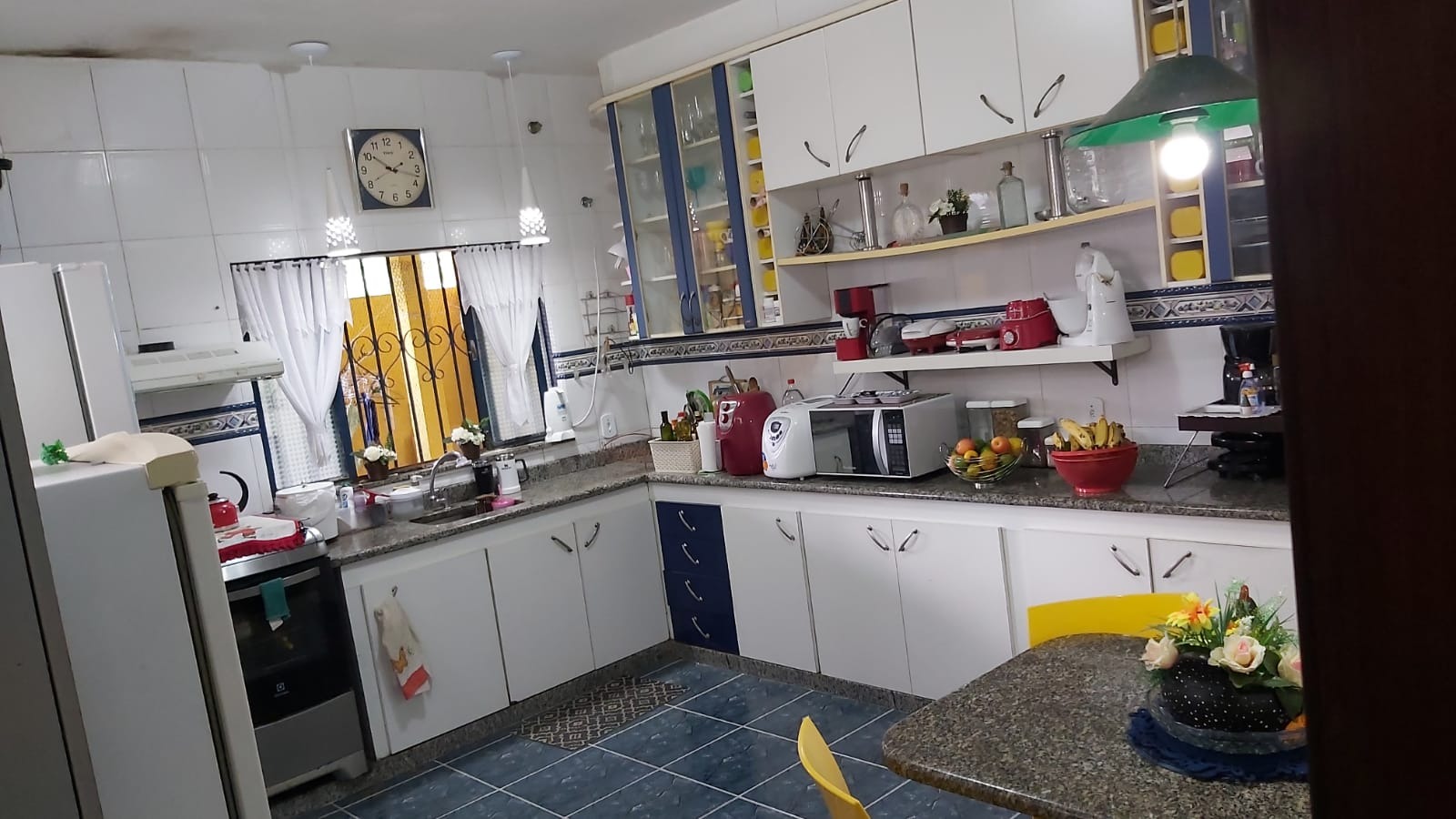 Casa a venda em guapimirim com 3 quartos sendo 1 suíte com u