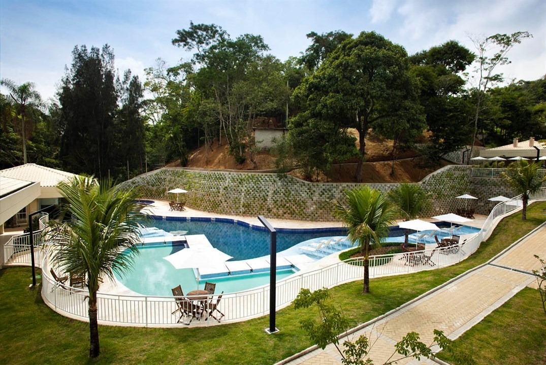 2 quartos no condomínio eco park - est da paciência - niteró
