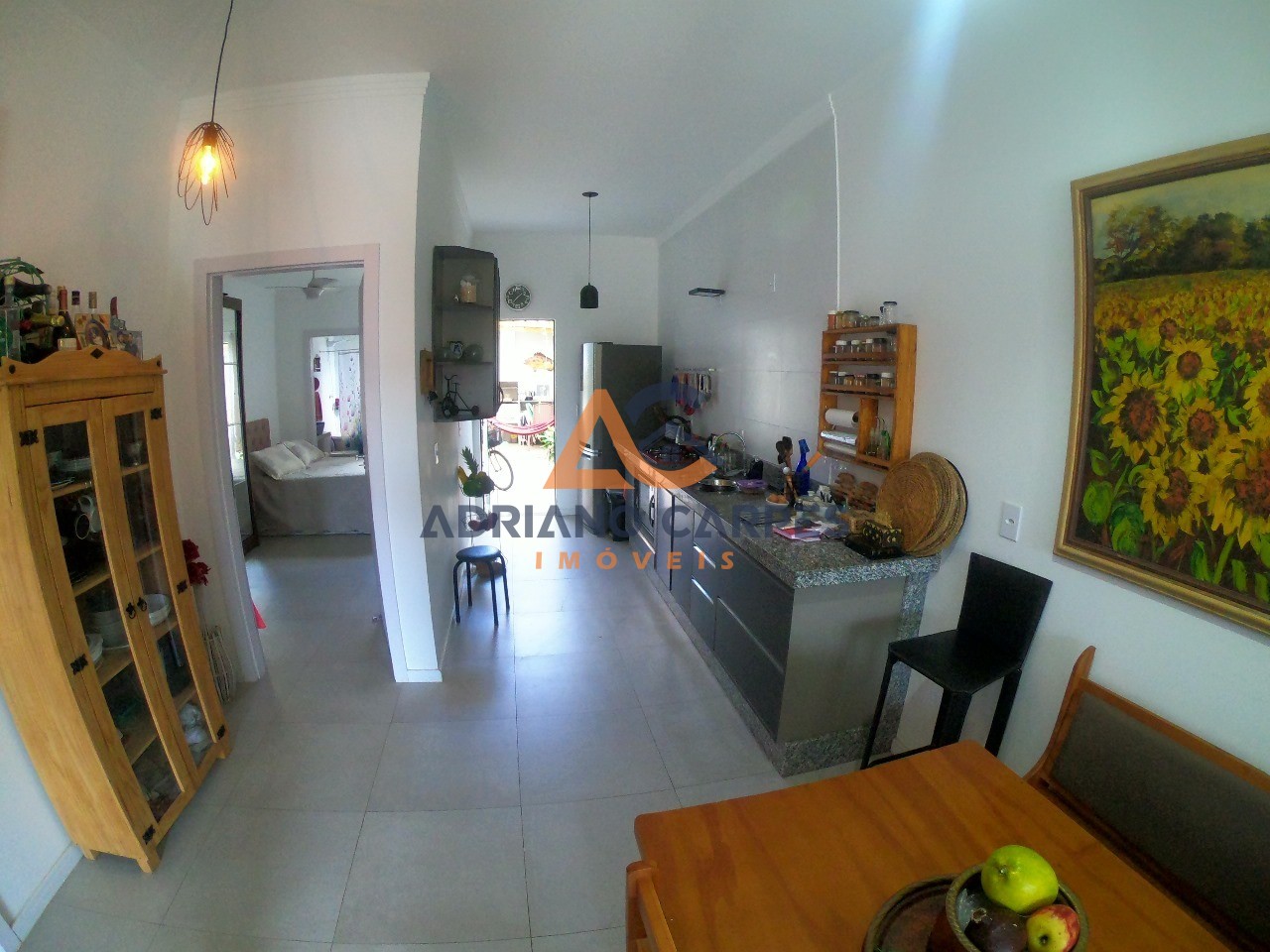 Geminado diferenciado de 1 suíte, cozinha planejada e vaga d