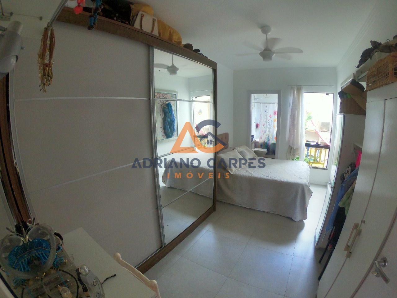 Geminado diferenciado de 1 suíte, cozinha planejada e vaga d