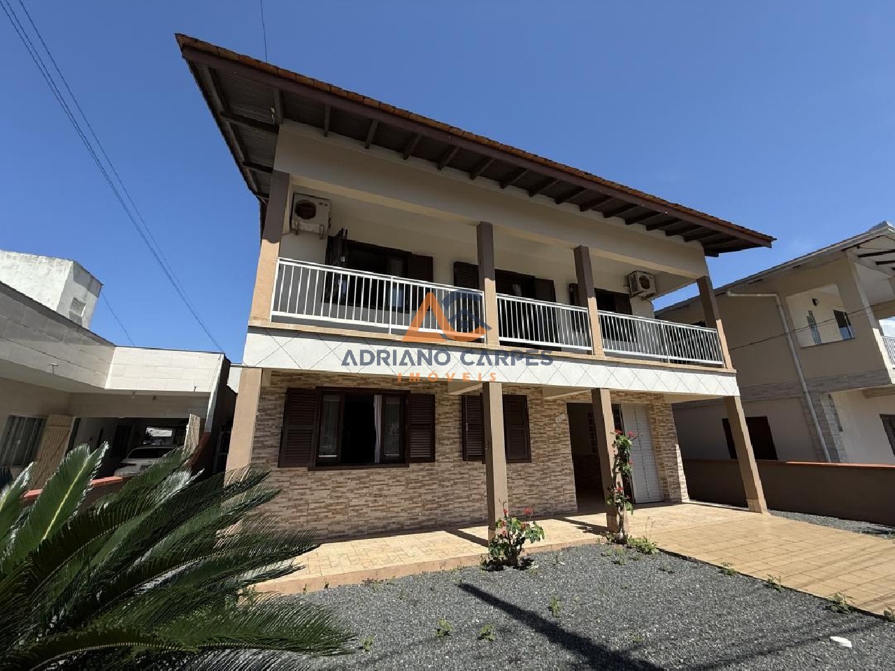 Sobrado, 5 quartos, 336 m² - Foto 1