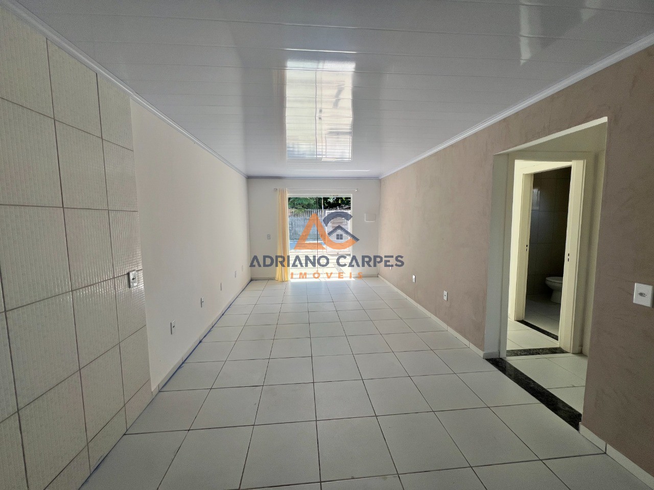 Casa com 02 quartos sendo 01 suíte na praia de gravatá, nave
