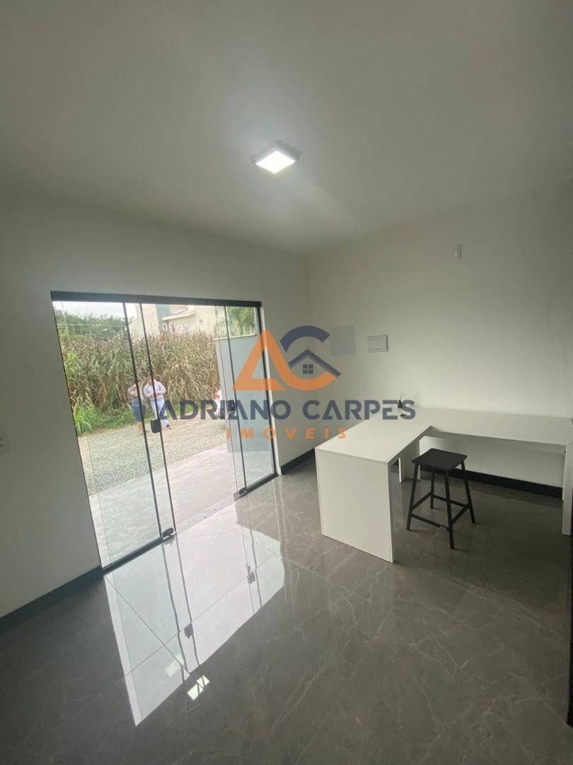 Terreno em Penha-SC de 300m² com sala comercial e Kitnet construída no bairro de Gravatá, projeto para 20 Lofts a venda por Adriano Carpes Imóveis