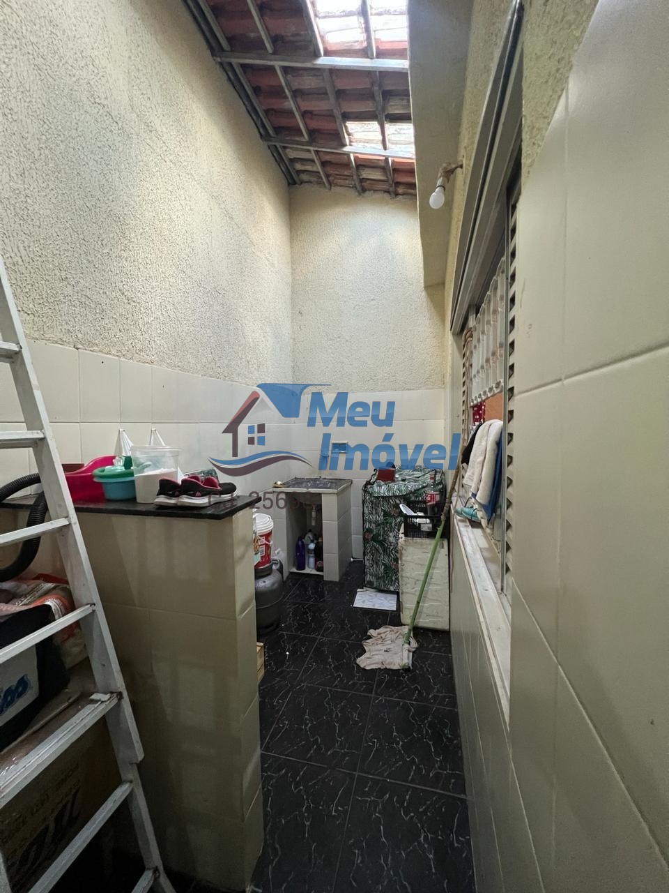 Qr 406 samambaia norte casa 2 quartos 2 vagas ac finc na laje