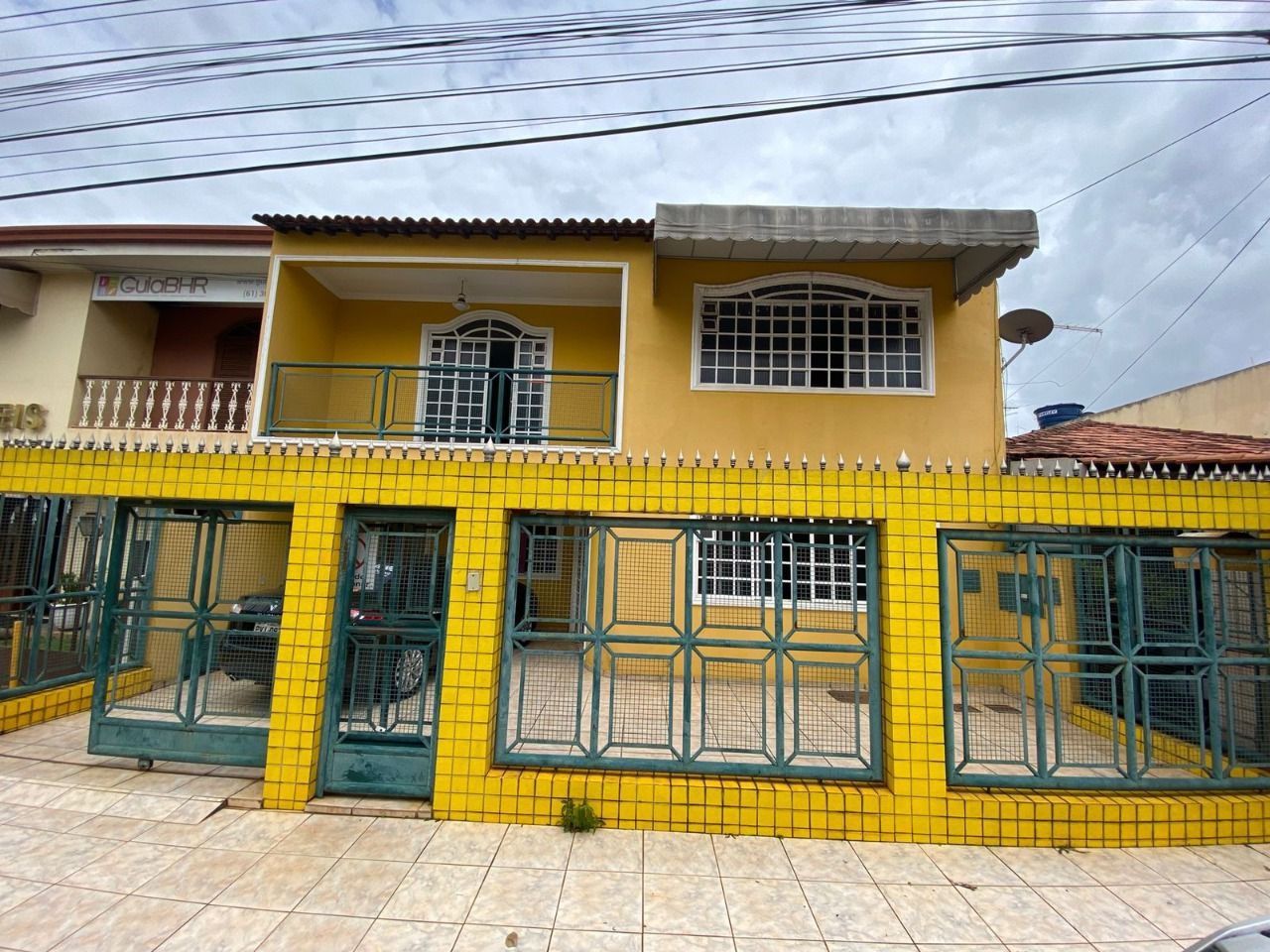 Qi 07 4 guará sobrado 3 quartos 2 suítes 3 vagas 280m² escri