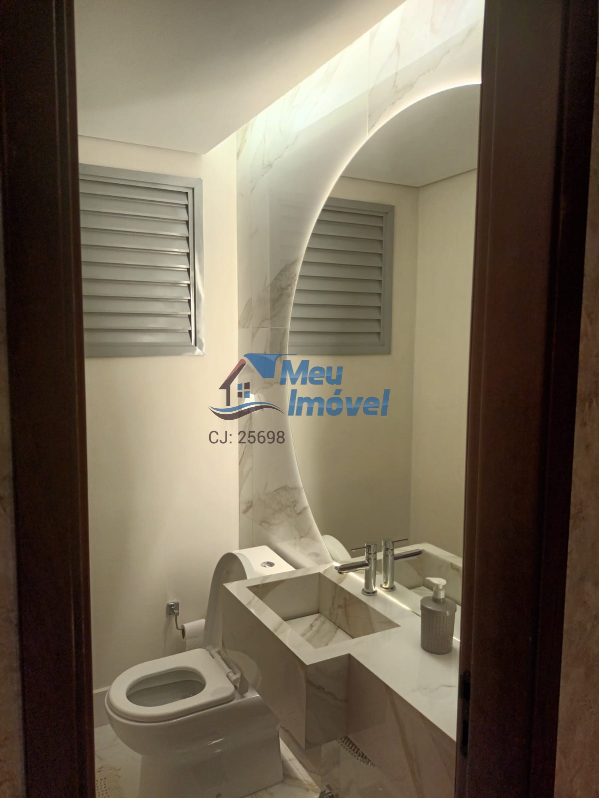 Avenida Flamboyant Águas Claras Res Vanessa 4 Quartos 1 Suíte 2 Vagas 145 m²