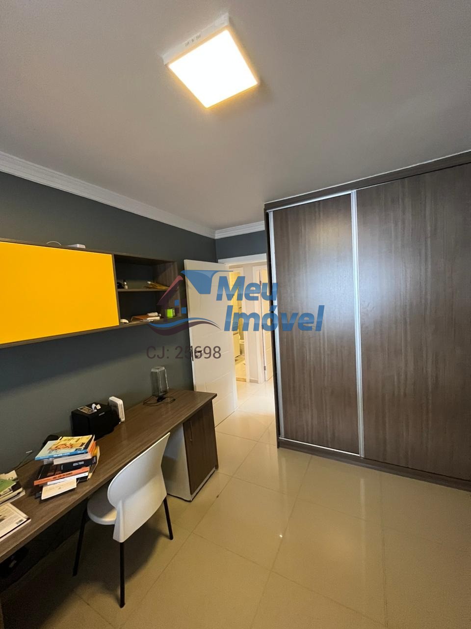 QNG 18 CASA 3 Quartos 1suíte Armários 6 Vaga 330m² Laje AC financiamento