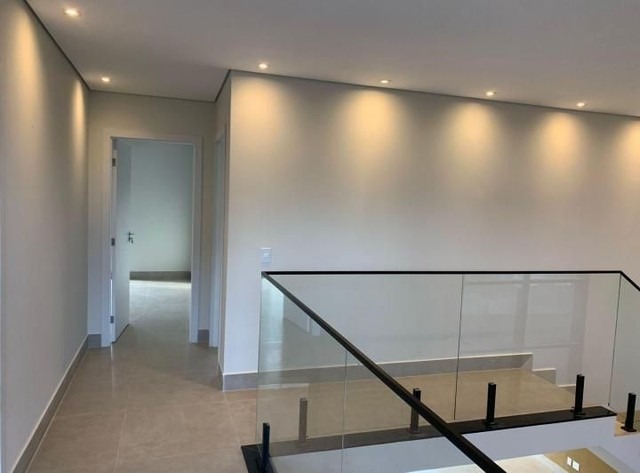 SHA Quadra 4 Arniqueiras Casa 3 Suítes 2 Vagas Útil 270 m² Terreno 235 m²