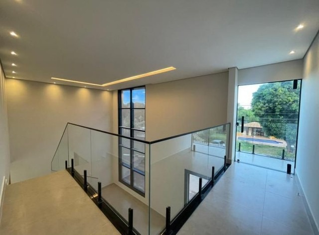 SHA Quadra 4 Arniqueiras Casa 3 Suítes 2 Vagas Útil 270 m² Terreno 235 m²