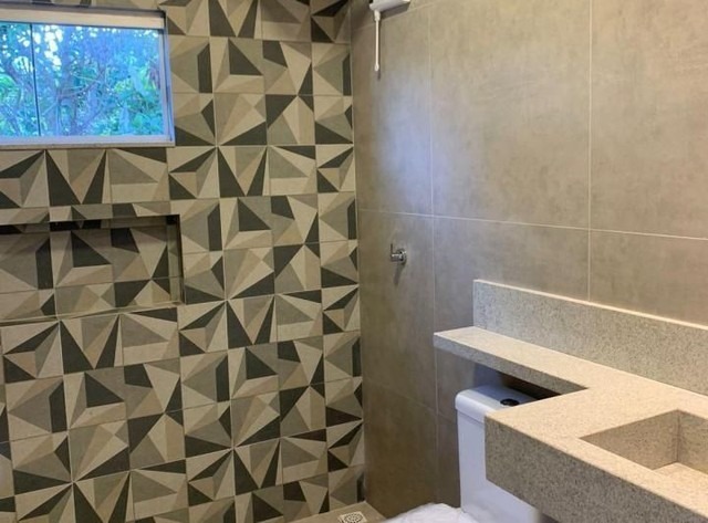 SHA Quadra 4 Arniqueiras Casa 3 Suítes 2 Vagas Útil 270 m² Terreno 235 m²