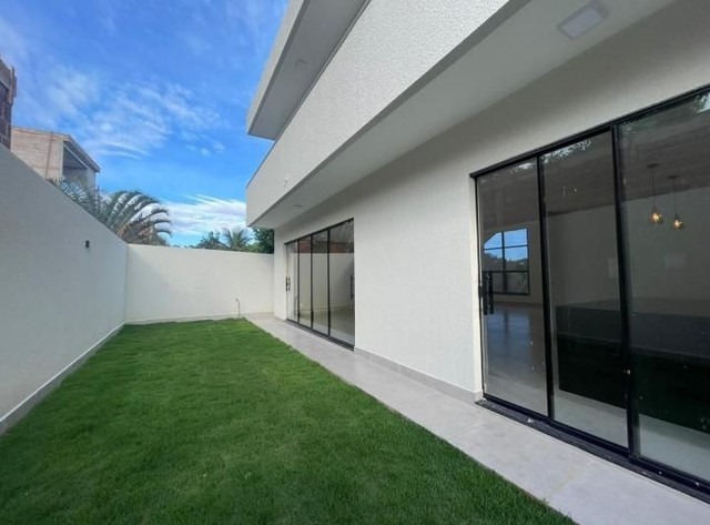 SHA Quadra 4 Arniqueiras Casa 3 Suítes 2 Vagas Útil 270 m² Terreno 235 m²