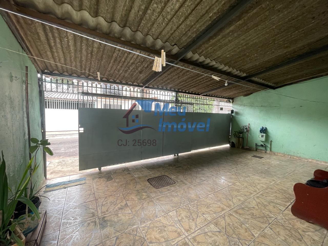QR 308 SAMAMBAIA SUL CASA 3 Quartos 1 Suítes 2 Vagas 120 750m² NA LAJE