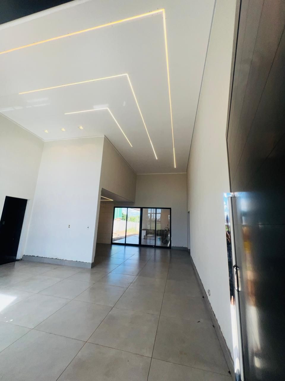 Jardim botânico cond boulevard ágio casa 3 suítes closet 4 v