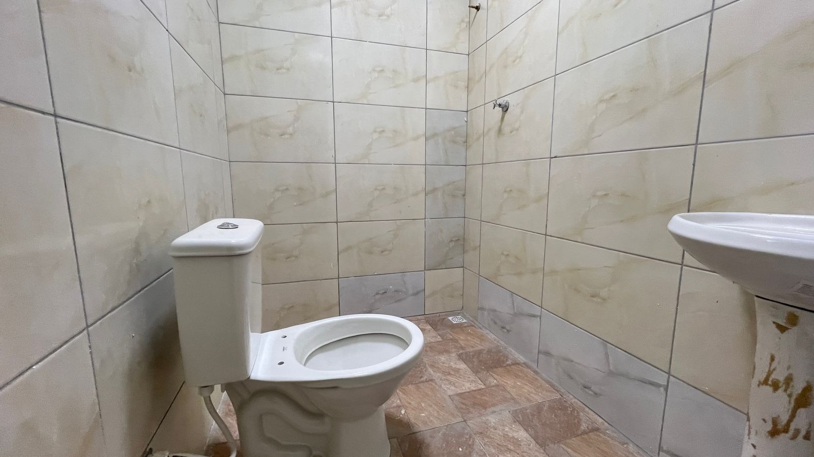 QD 205 Recanto das Emas Casa 3 Quartos 1 Suíte 2 Vagas 140m² Área de Serviço