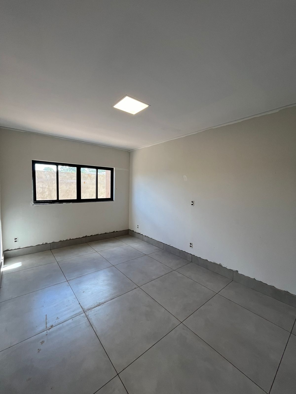 Jardim botânico cond boulevard ágio casa 3 suítes closet 4 v