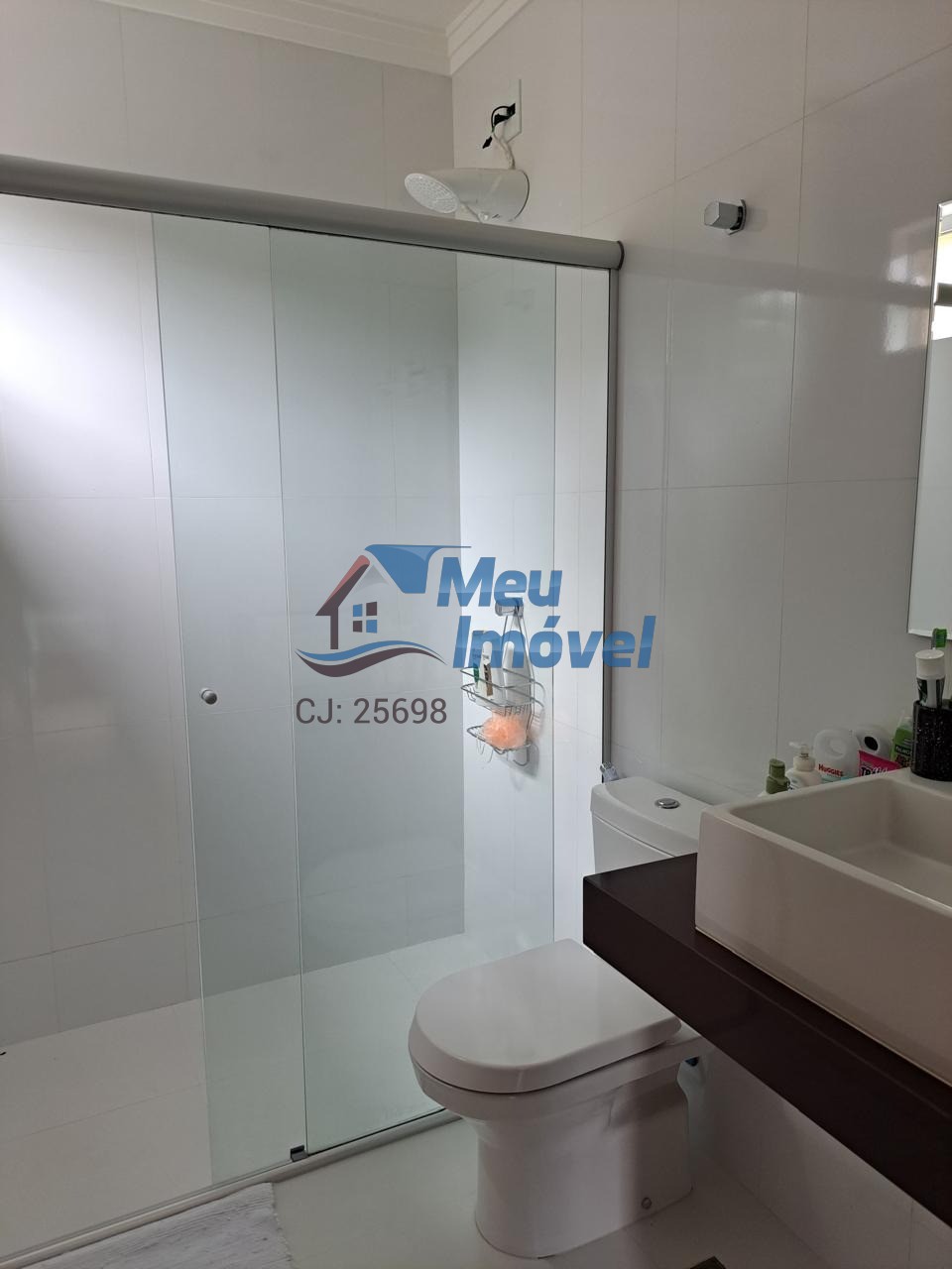 Chácara 102 Arniqueiras Cond Vitória 4 Quartos 3 Suítes 5 Vagas 284m² Quintal