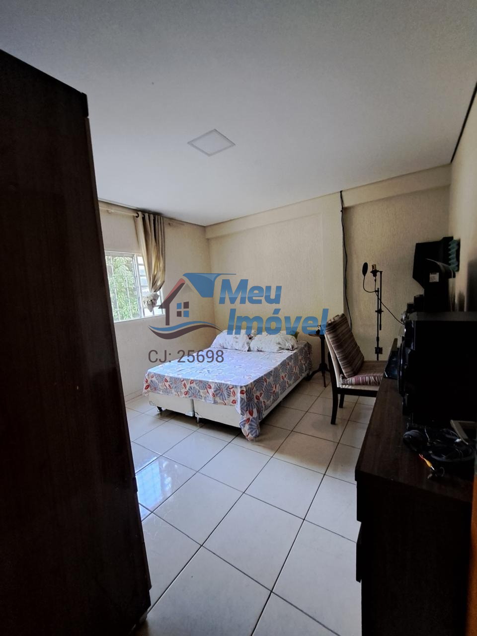 Chácara 102 Arniqueiras Cond Vitória 4 Quartos 3 Suítes 5 Vagas 284m² Quintal