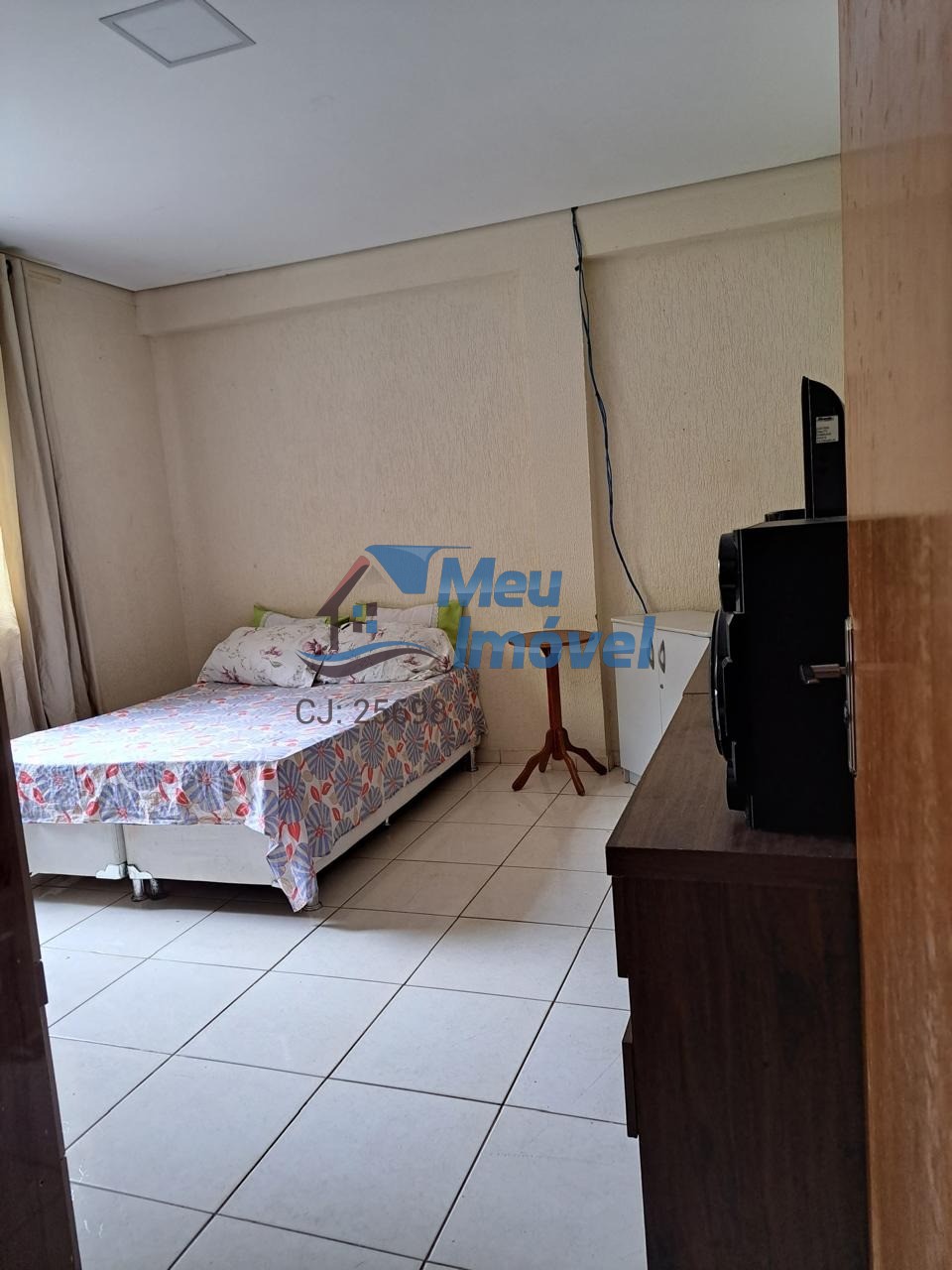 Chácara 102 Arniqueiras Cond Vitória 4 Quartos 3 Suítes 5 Vagas 284m² Quintal