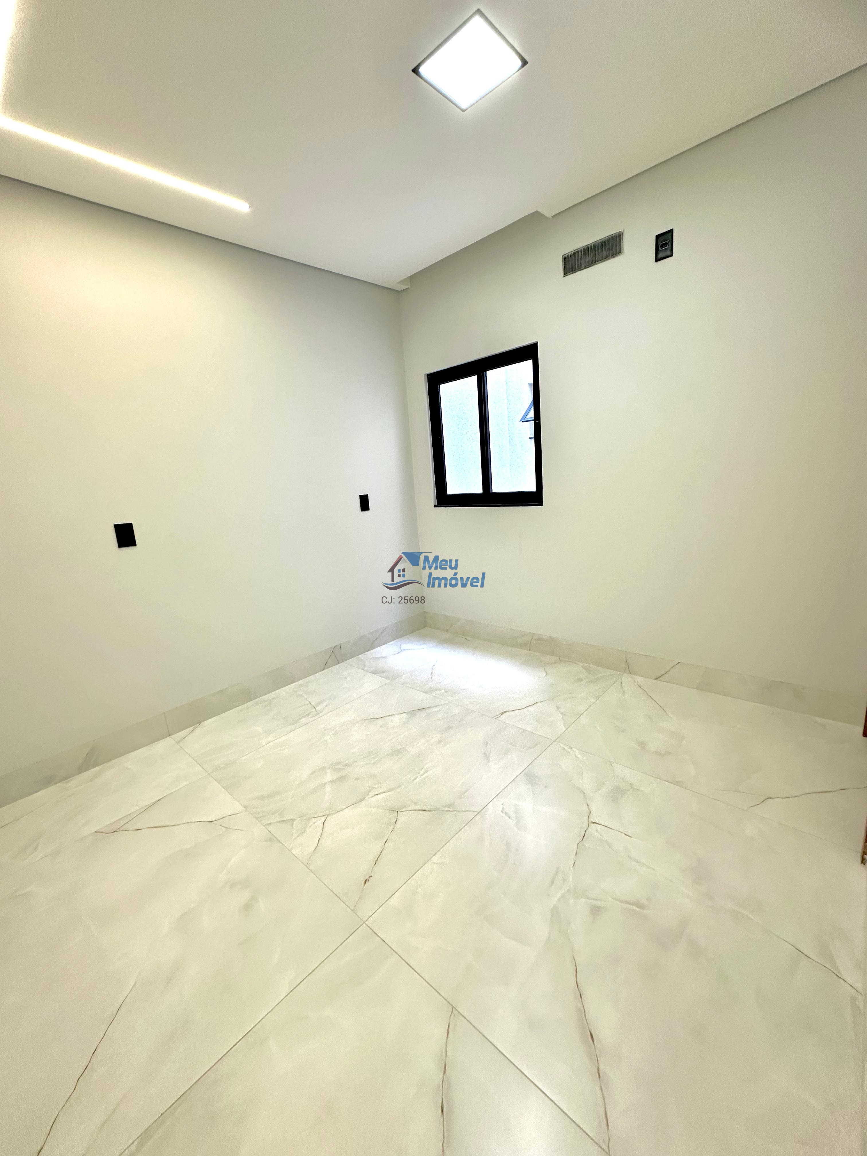 Qr 602 samambaia norte casa 3 quartos 2 vagas 107m² área gou