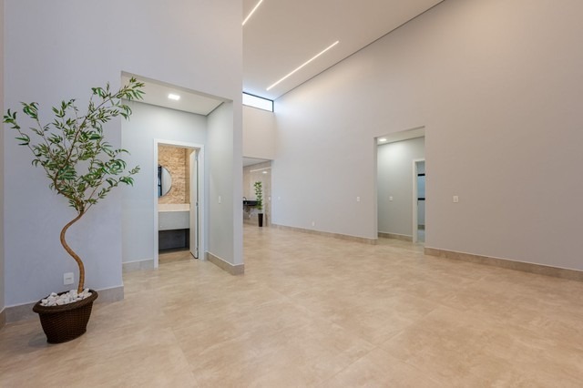 Rua 06 Vicente Pires Casa 4 Suítes 2 Vagas Piscina Sauna 350 m² Ac Permuta