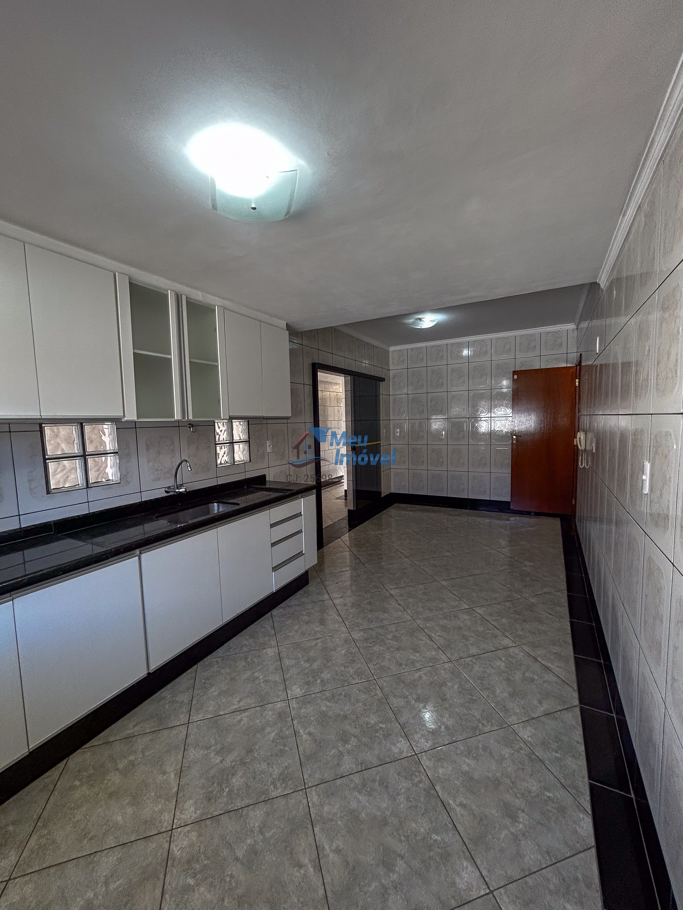 Quadra 2 Conj 1 Vicente Pires Casa 4 Quartos 3 Suítes 4 Vagas 360m² Despensa