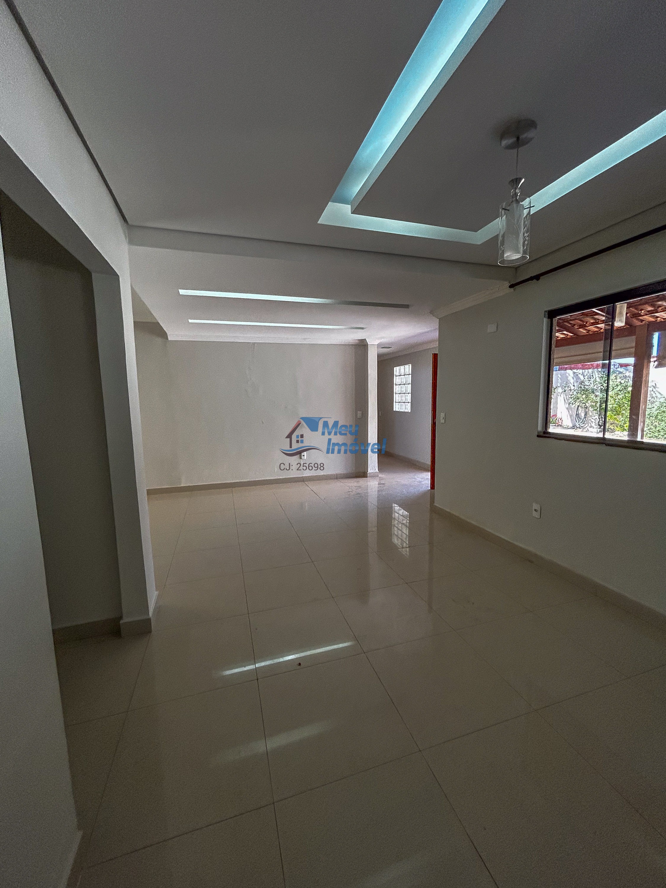 Quadra 2 Conj 1 Vicente Pires Casa 4 Quartos 3 Suítes 4 Vagas 360m² Despensa