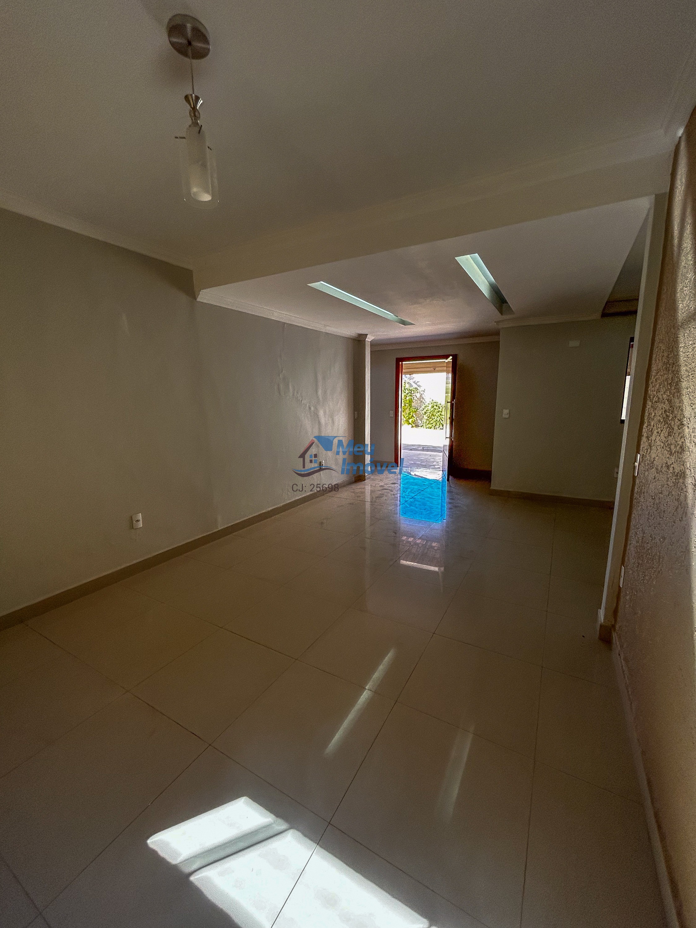Quadra 2 Conj 1 Vicente Pires Casa 4 Quartos 3 Suítes 4 Vagas 360m² Despensa