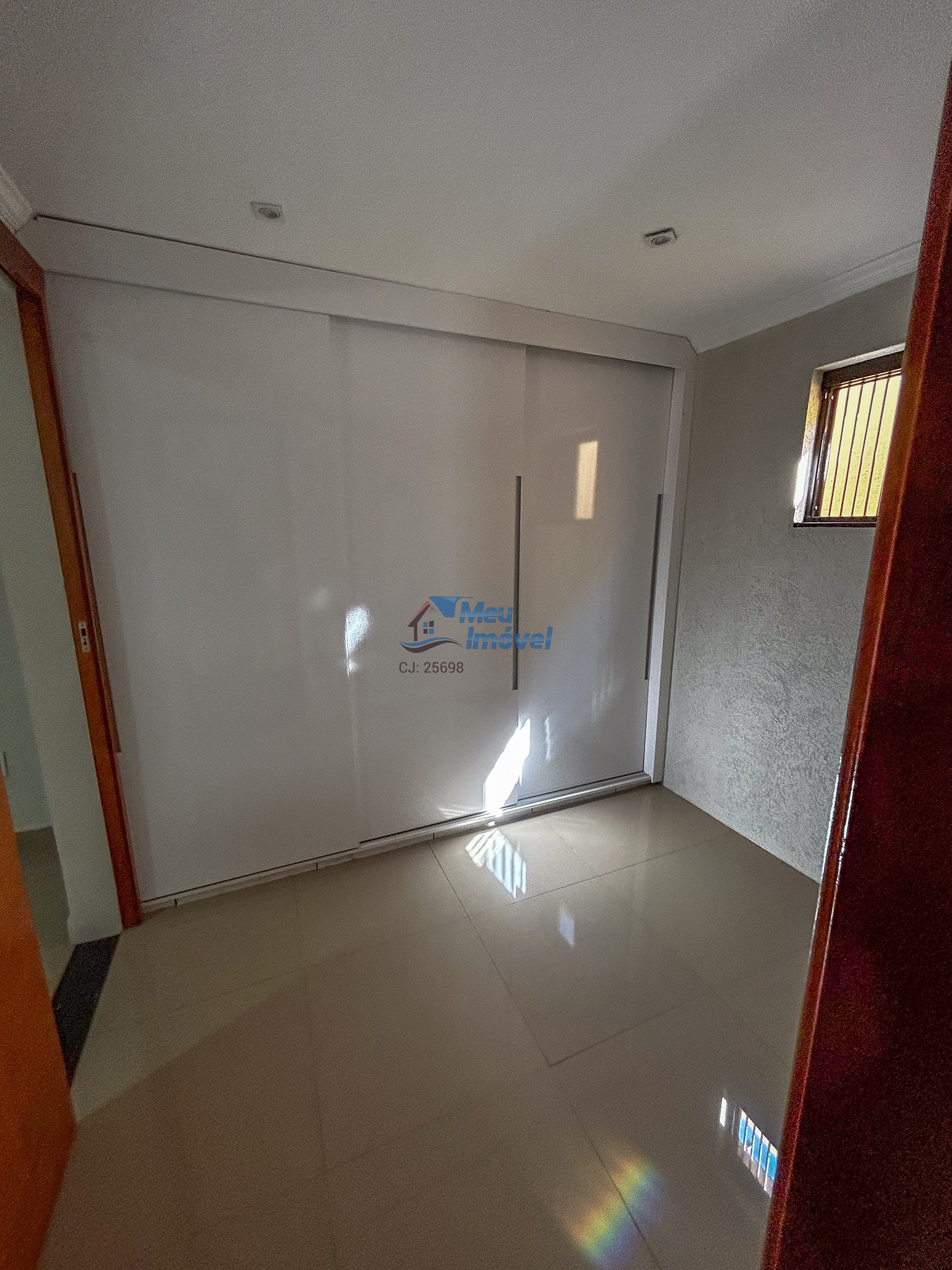 Quadra 2 Conj 1 Vicente Pires Casa 4 Quartos 3 Suítes 4 Vagas 360m² Despensa